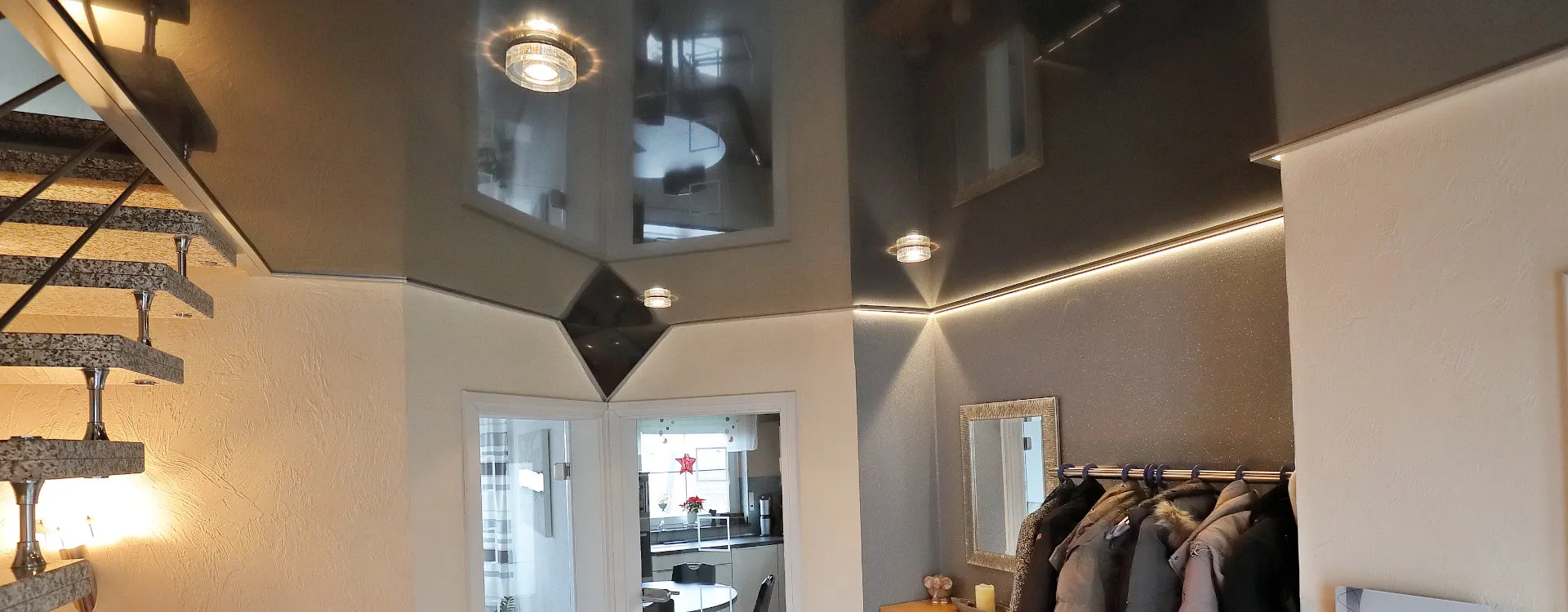 Lackspanndecke – Flur, elegantes Design